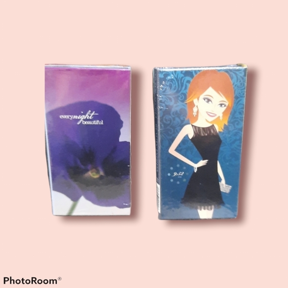 New in package set of 2 - makeup (see description) - Picture 2 of 6